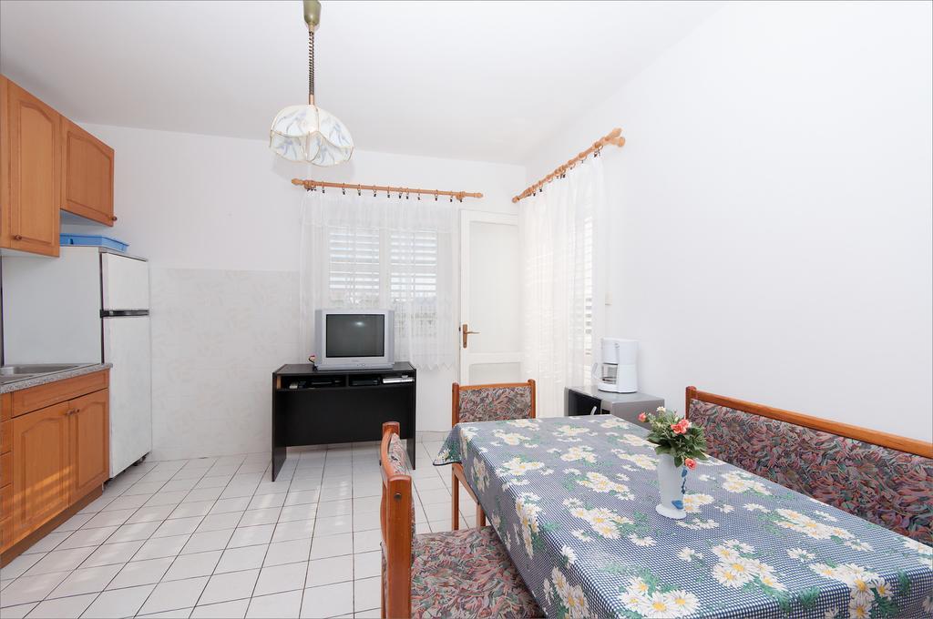 Ferienwohnung Maslinov Hlad Barbat na Rabu Zimmer foto